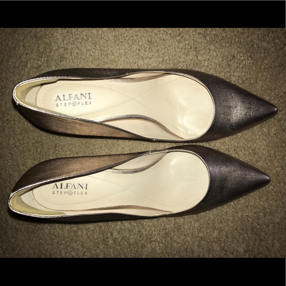 🎉🤩 Rose Gold Alfani Heels Size 9